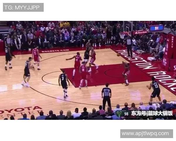 尤文图斯逆袭波尔图4-0大胜赛场瞬间引发热烈讨论与分析