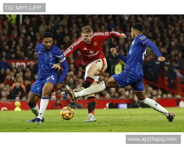 中超精彩对决那不勒斯与切尔西战平神扑瞬间引发全场热议