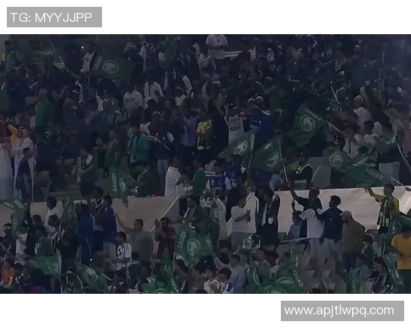 国王杯激战莱比锡险胜里昂红牌争议引发全场热议 国王杯激战莱比锡险胜里昂红牌争议引发全场热议