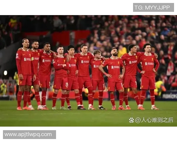 意甲激战：利物浦险胜那不勒斯红牌事件引发全场热议与激情