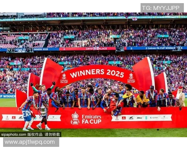 莱比锡逆袭巴萨足总杯赛场大爆冷门全场沸腾瞬间回顾