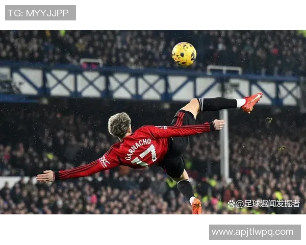 英超激战AC米兰点球大战逆转多特蒙德引发争议判罚全场沸腾 英超激战AC米兰点球大战逆转多特蒙德引发争议判罚全场沸腾