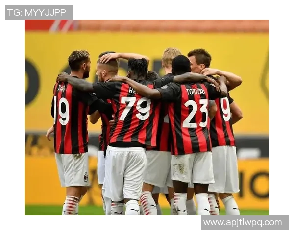 友谊赛AC米兰大胜曼联乌龙球引发转会传闻热潮