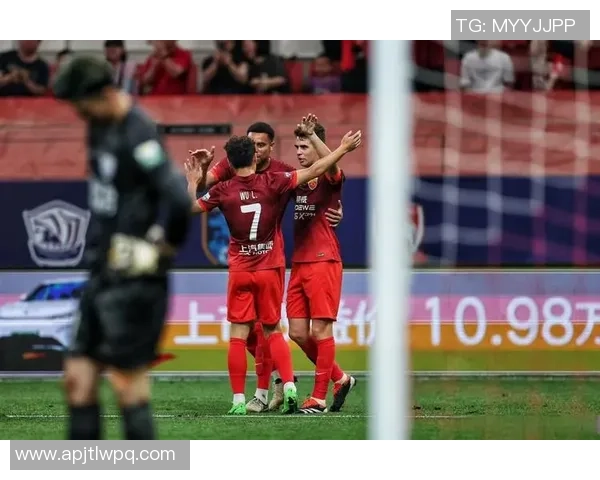 中超激战莱比锡大胜AC米兰帽子戏法引爆全场激情