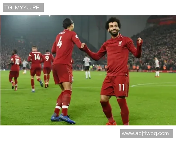 友谊赛阿森纳与里昂战平乌龙球引发全场热议与争议判罚