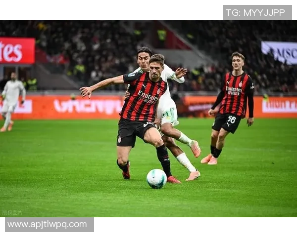 意甲精彩对决拜仁大胜AC米兰帽子戏法引发全场狂欢战术分析揭秘