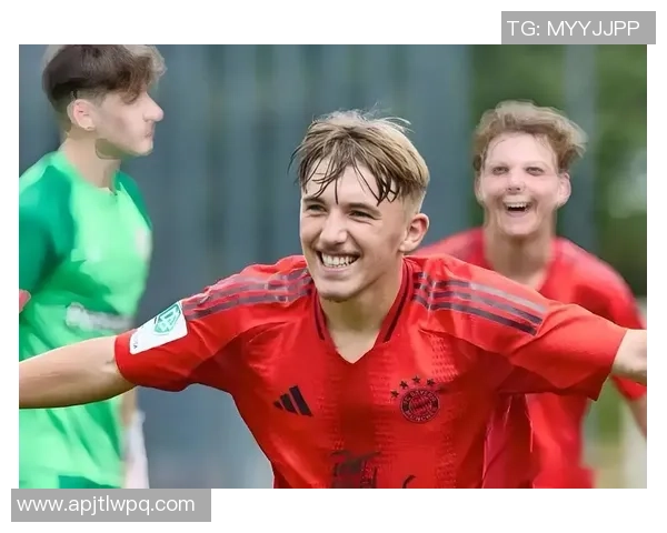 德甲激战波尔图与拜仁战成平局帽子戏法点燃全场激情