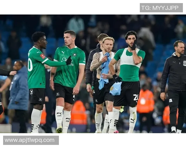 意甲大战曼城大胜本菲卡五球狂潮引发全场热议分析