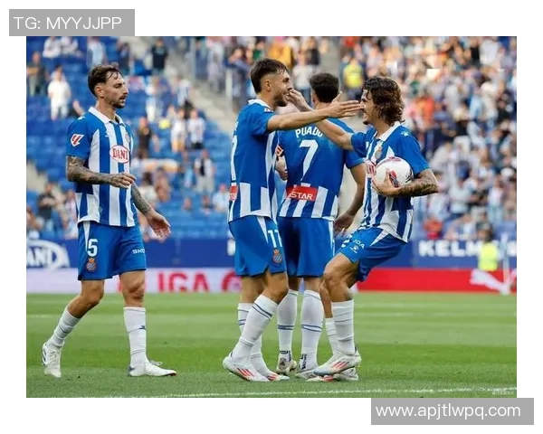 西甲激战:那不勒斯大胜里昂乌龙球引发全场狂欢 西甲激战:那不勒斯大胜里昂乌龙球引发全场狂欢