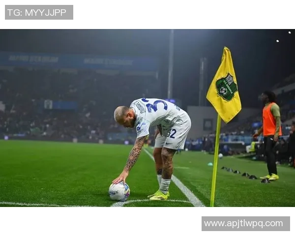 国王杯热刺与国米激战成平局精彩瞬间引发全场热烈反响 国王杯热刺与国米激战成平局精彩瞬间引发全场热烈反响