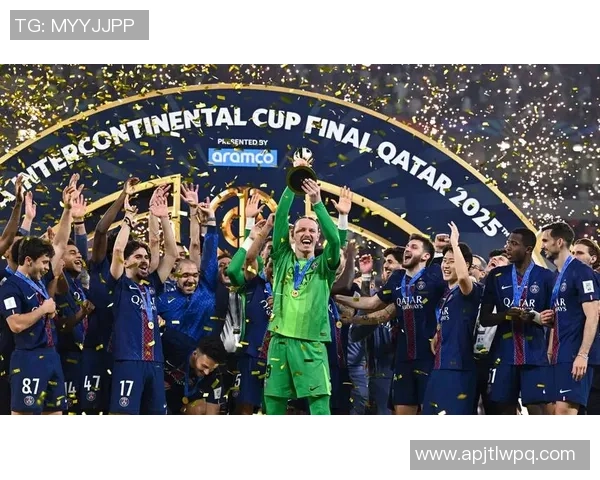 欧联杯激战莱比锡与巴黎圣日耳曼平局转会传闻引发全场热议