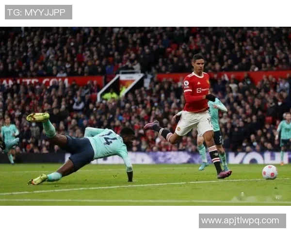 曼联友谊赛大胜热刺五球狂潮帽子戏法点燃全场激情 曼联友谊赛大胜热刺五球狂潮帽子戏法点燃全场激情