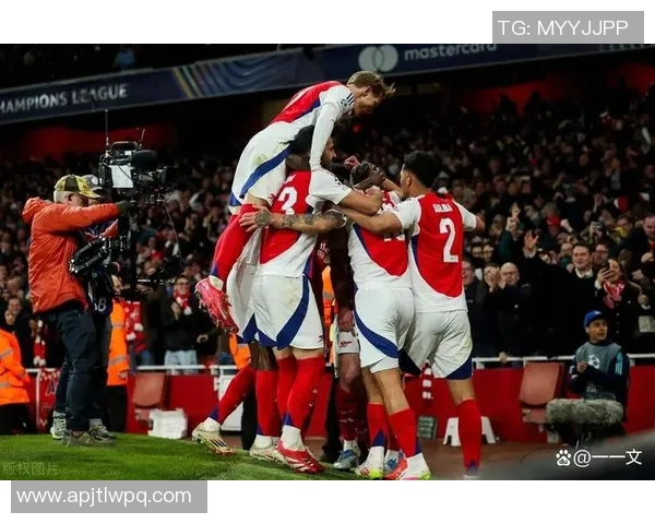 英超精彩对决皇马5-0大胜那不勒斯战术分析与神扑瞬间回顾 英超精彩对决皇马5-0大胜那不勒斯战术分析与神扑瞬间回顾