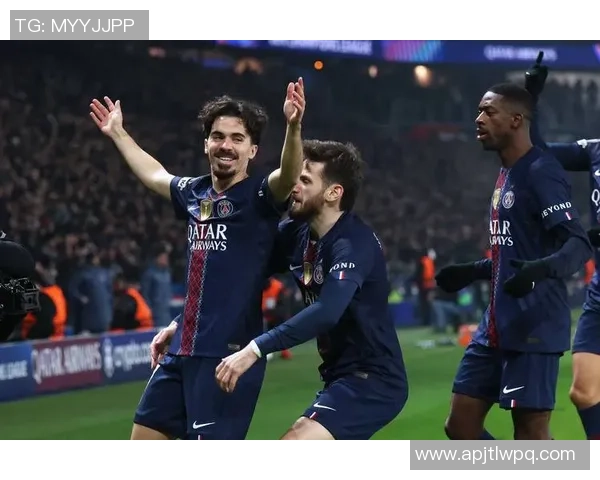 欧联杯精彩对决巴黎圣日耳曼逆转曼联全场沸腾战报解析 欧联杯精彩对决巴黎圣日耳曼逆转曼联全场沸腾战报解析